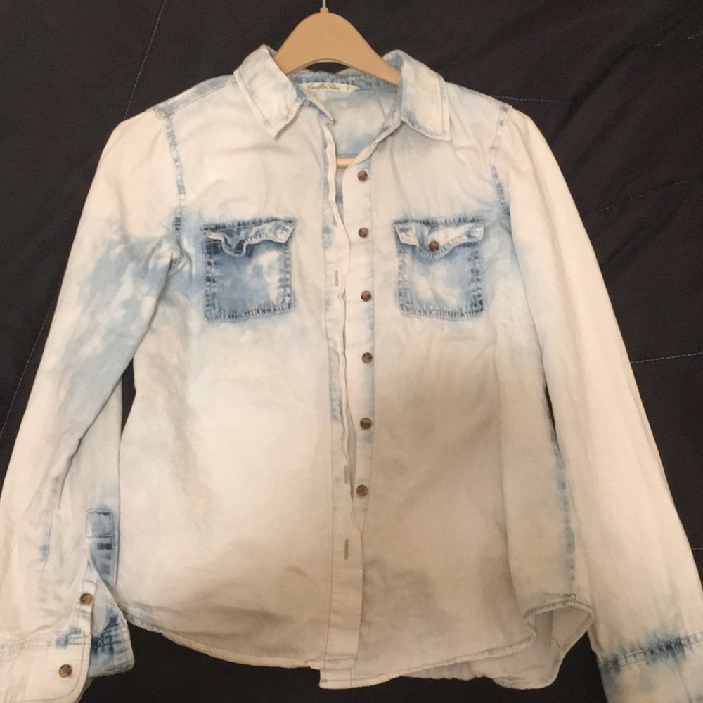 Light wash button up